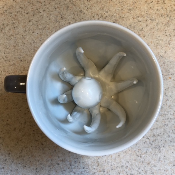 Octopus Mug - Picture 3 of 4